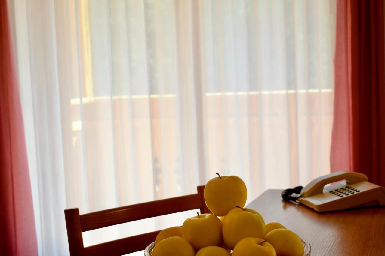 Hotel Waldheim Sarnonico Esterno foto