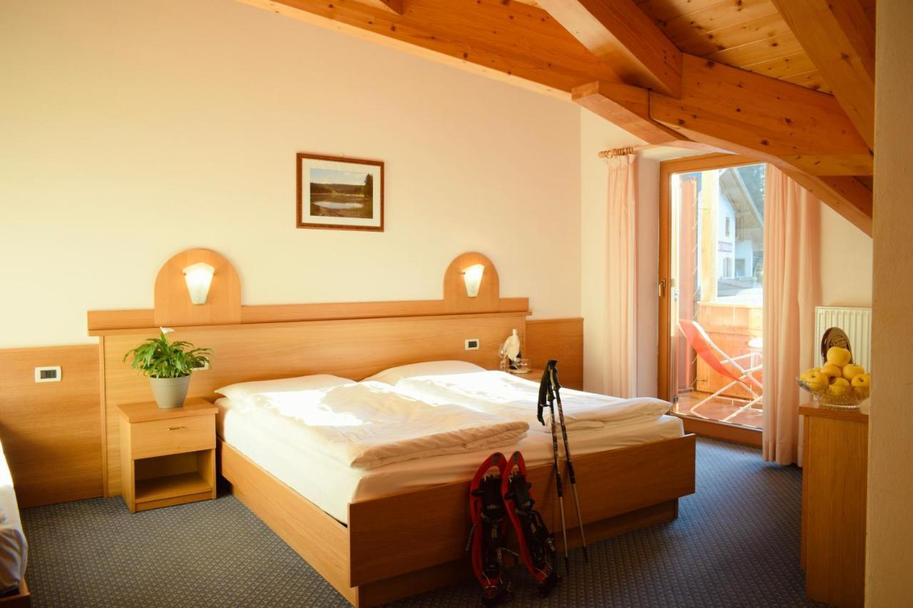Hotel Waldheim Sarnonico Esterno foto