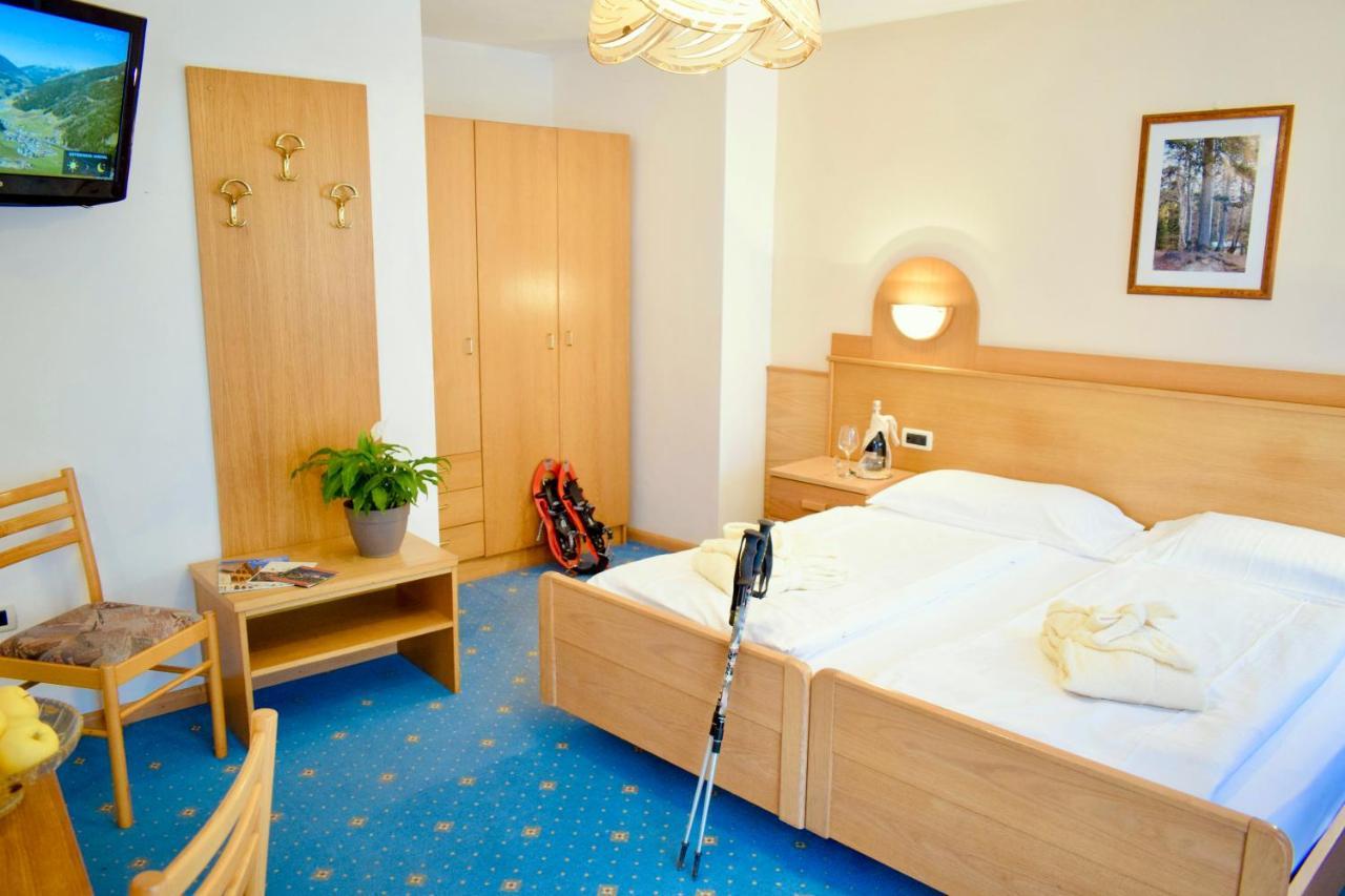 Hotel Waldheim Sarnonico Esterno foto