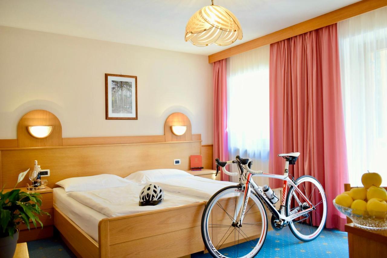 Hotel Waldheim Sarnonico Esterno foto