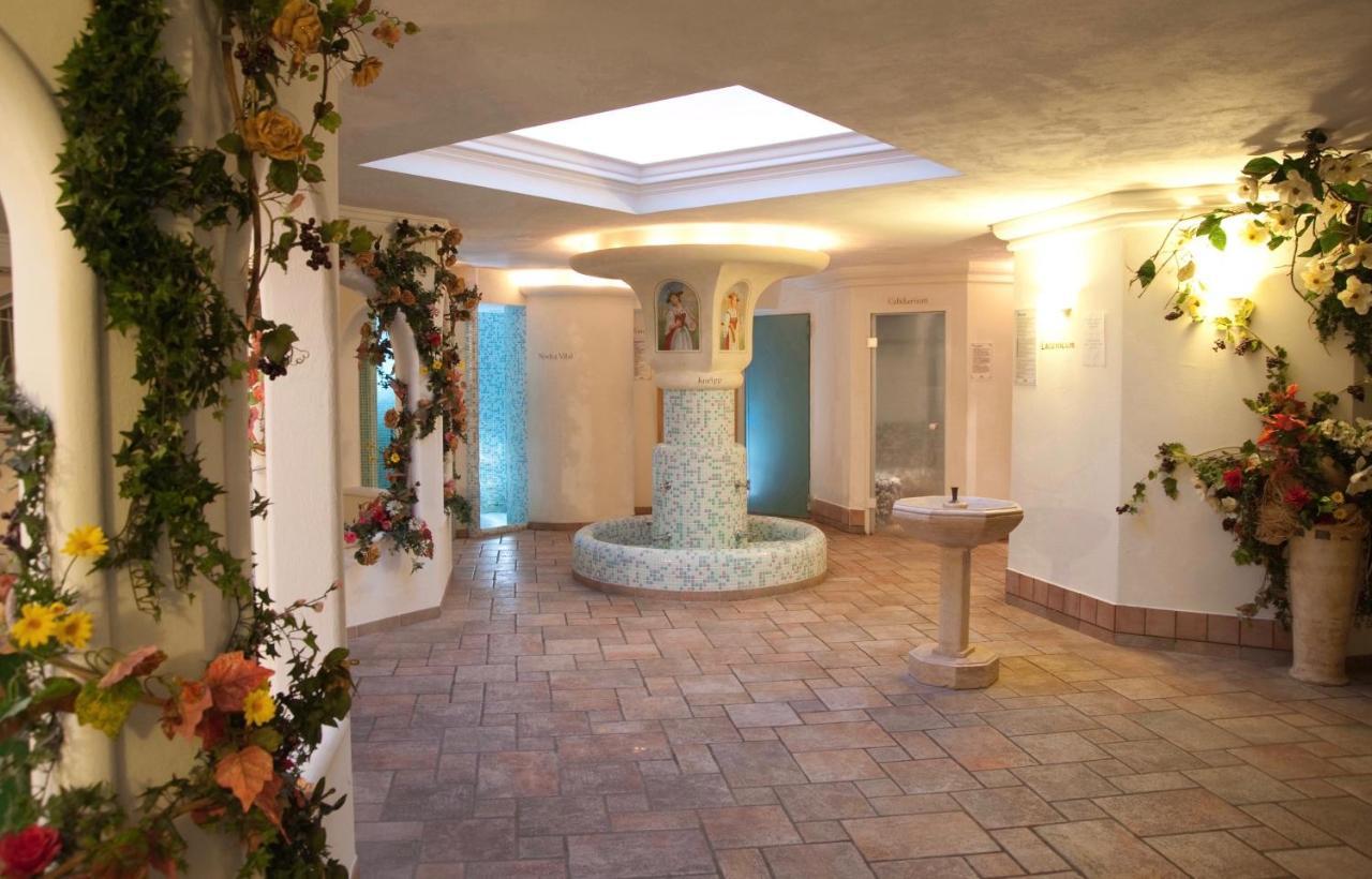 Hotel Waldheim Sarnonico Esterno foto
